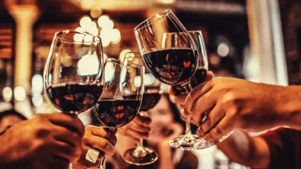葡萄酒杯越来越大,人们越喝越胖?酒杯变大的原因是什么?