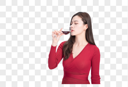 时尚美女在品红酒